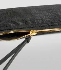 TOM FORD All-Over Logo Flat Travel Pouch U9000 Pouches -TOM FORD Shop tom ford all over logo flat travel pouch 17782370 37487313 1000