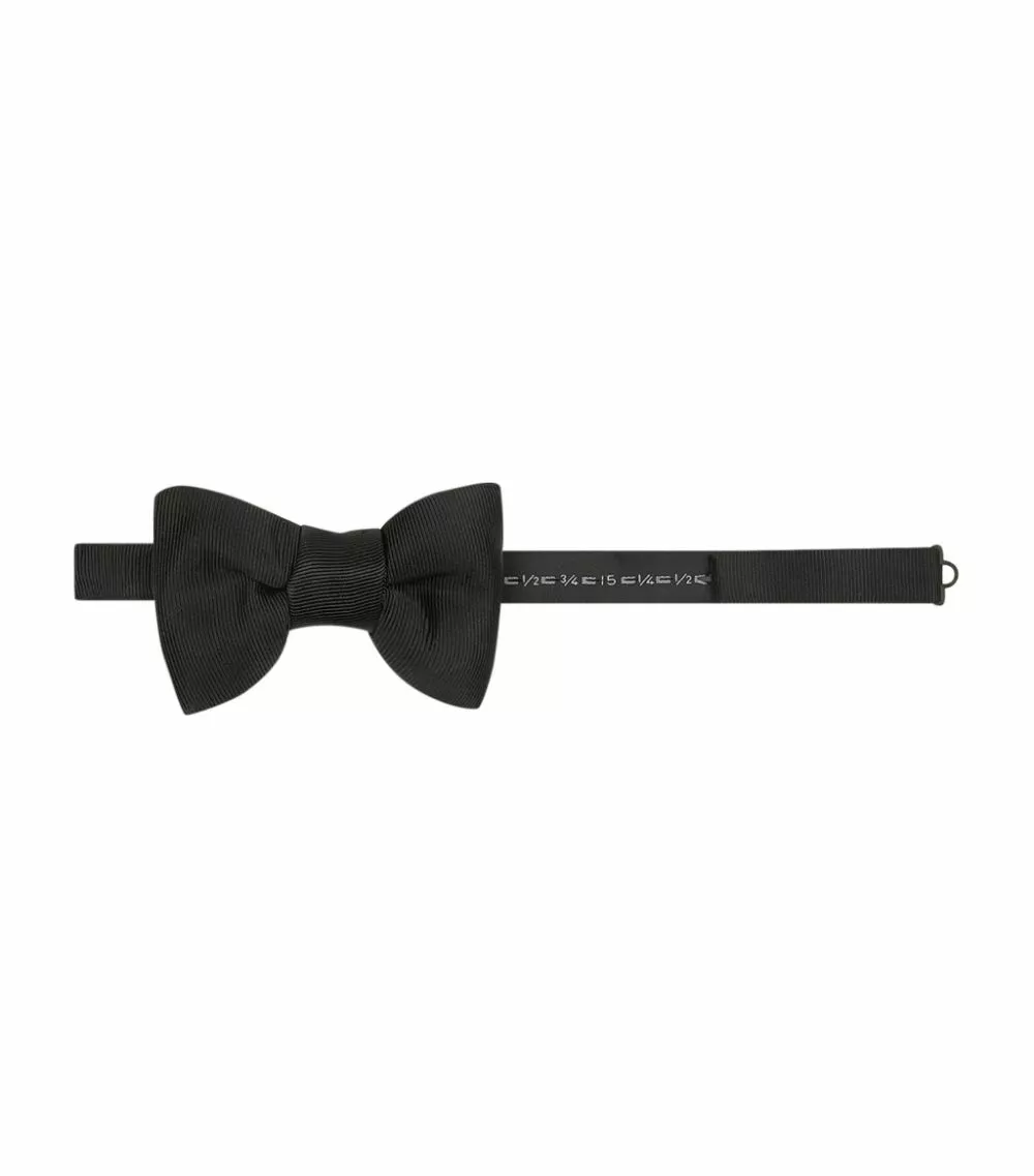 TOM FORD Pre-Tied Grosgrain Bow Tie A BLACK Bow Ties 1 TOM FORD Pre-Tied Grosgrain Bow Tie A BLACK Bow Ties