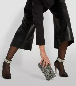 TOM FORD Python TF Clutch Bag U8004 Clutch Bags -TOM FORD Shop tom ford python tf clutch bag 16455505 31894445 1000