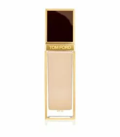 TOM FORD Shade And Illuminate Soft Radiance Foundation SPF 50 2.0 BUFF Foundations